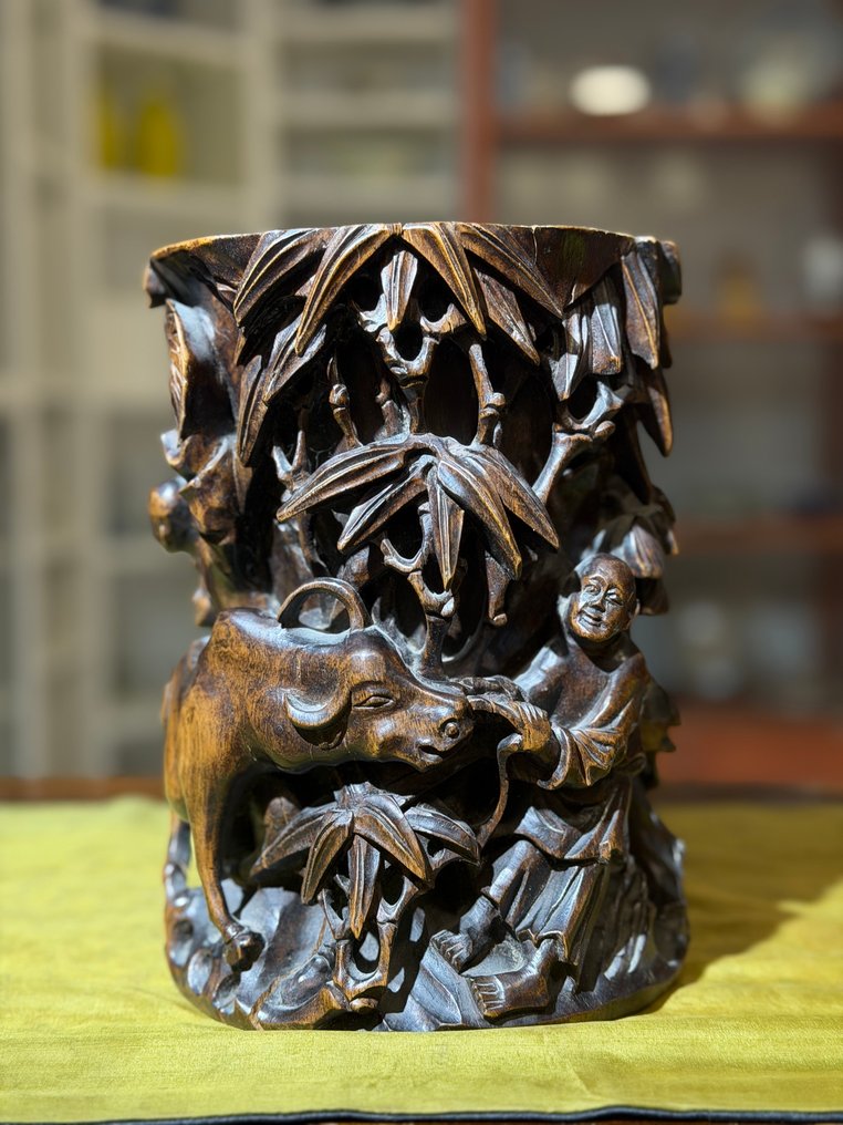 Porta pennelli in legno scolpito con figure e storie - Legno - Cina - Dinastia Qing (1644-1911) #1.0