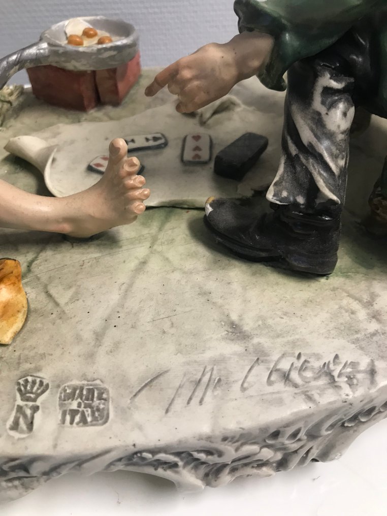 Capodimonte - Carlo Mollica - Statuette, Het Kaartspel - 22 cm - Porcelain #2.1