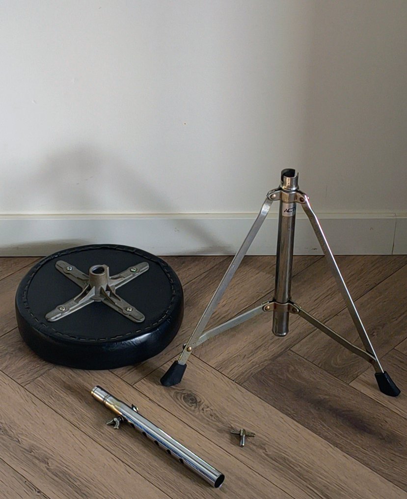 Σκαμνί - Βίντετζ σε ρυθμιζόμενο σε ύψος εργονομικό σκαμνί. - Δέρμα, Επιχρωμιωμένο - Όμορφα πατηματισμένη #4.3