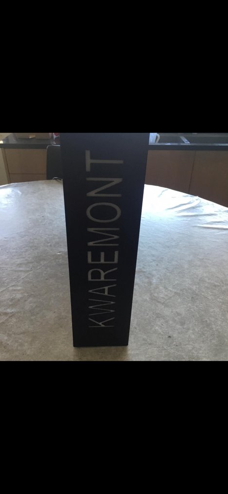 Brands On - KWAREMONT - Lightbox - Kwaremont Outdoor Sign - Lucite #4.3