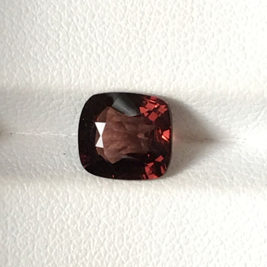 没有保留价 - 1 pcs  棕色 尖晶石  - 2.11 ct - 国际宝石研究院（IGI） - 天然尖晶石 #1.0