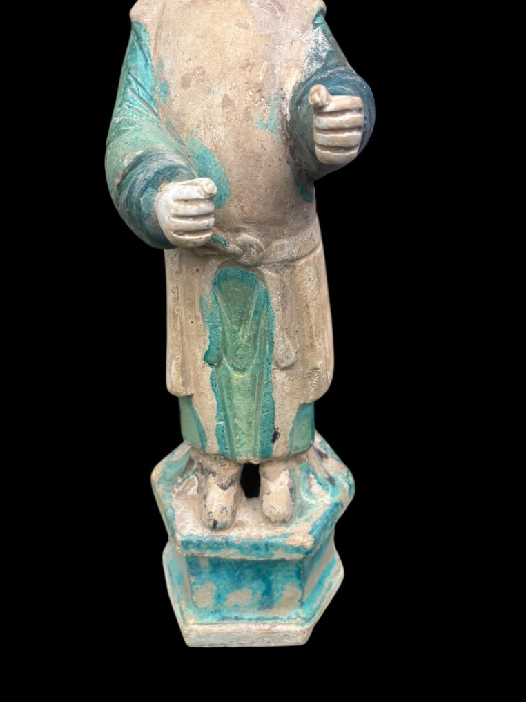 Oldtidens Kina, Ming-dynasti Terrakotta Ming Qi-figur fra en grav. - 43 cm #1.0