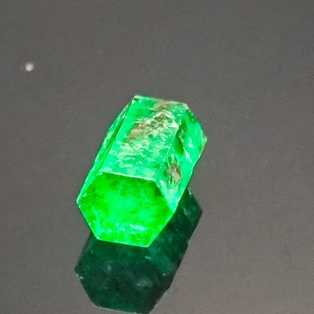 0,4 ct Juwel-品质 双重调节的 Swat 绿宝石 水晶！- 0.08 g #1.0