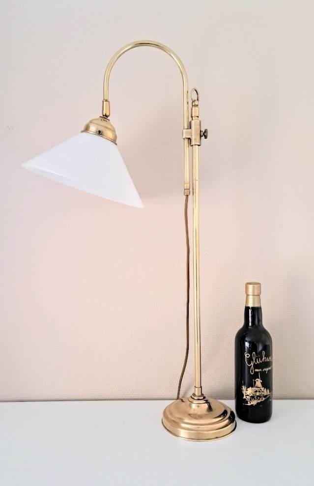 In Hoogte Verstelbare Bureaulamp - hoog 76 cm! - Table lamp - Brass, opaline glass #1.0