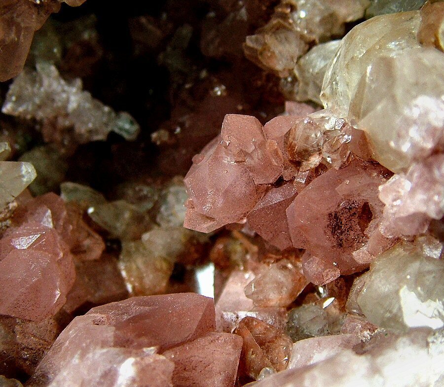 Pink Amethyst with Calcite Crystals on matrix - Height: 92 mm - Width: 84 mm- 293 g - (1) #2.1