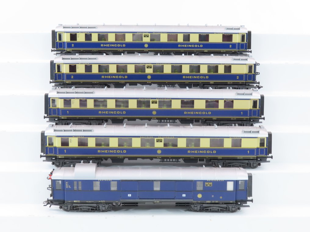 Märklin H0 - 4228 - Σετ επιβατικού τρένου μοντελισμού (1) - Σετ πέντε τεμαχίων βαγονιών 'Rheingold' με 4-άξονες επιβατικά βαγόνια ταχείας, πρώτης και δεύτερης - DRG #1.0