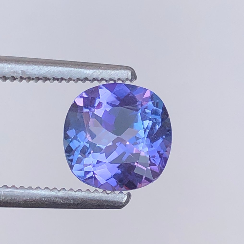 没有保留价 - 1 pcs  紫罗兰色, 蓝色, 紫色 坦桑石  - 1.42 ct - 国际宝石研究院（IGI） #1.0