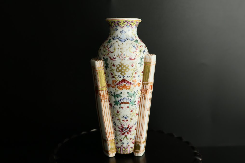 Vase - Porcelæn - Kina - Qing-dynastiet (1644-1911) #1.0