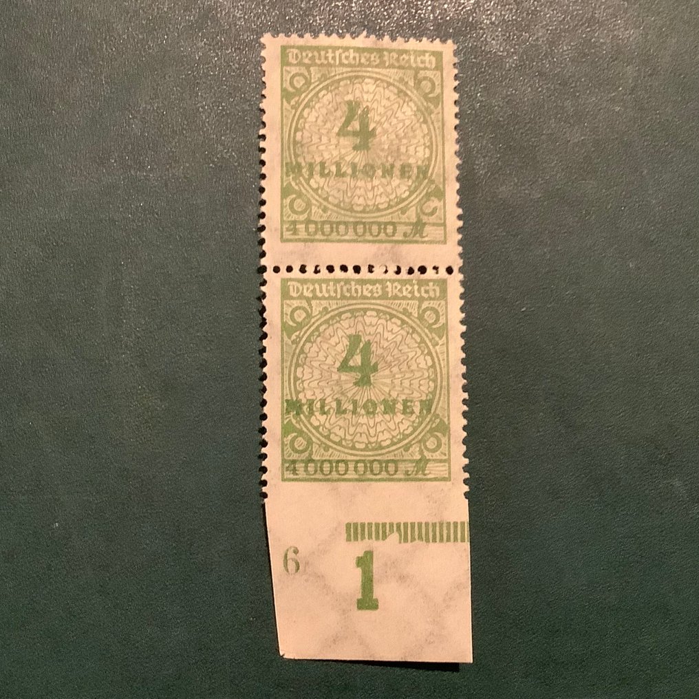 Cesarstwo Niemieckie 1923 - 4 milion znaczków na dole nieząbkowanych - Michel 316 Uu #1.0