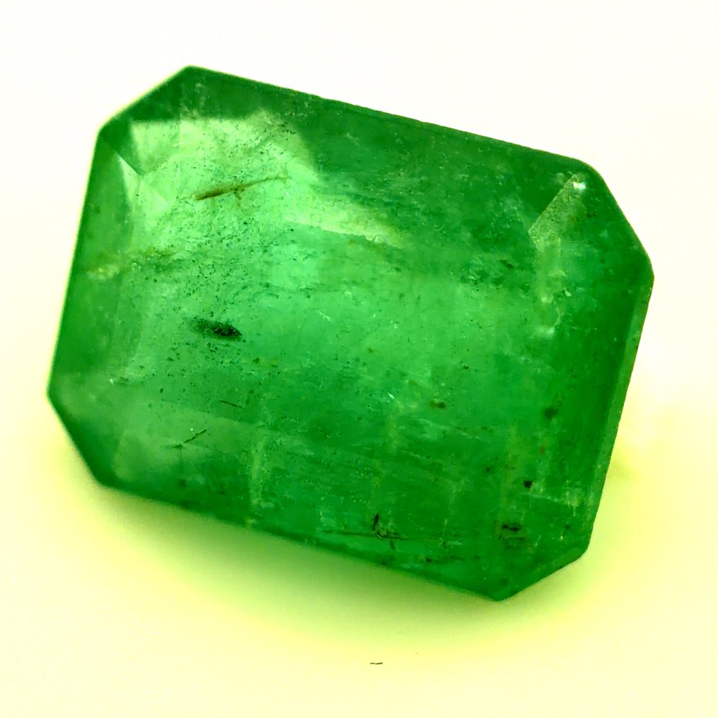 Nincs minimálár - 1 pcs Zöld Smaragd - 2.58 ct - Nemzetközi Gemmológiai Intézet (IGI) - Természetes smaragd #1.0