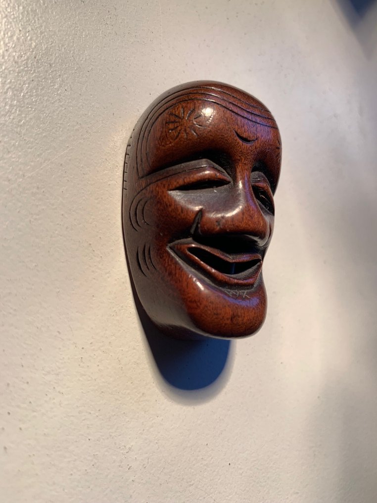 根付能面具 - 签名天下一出目右満 - 黃楊木 - 日本 - 明治時期（1868-1912） #2.1