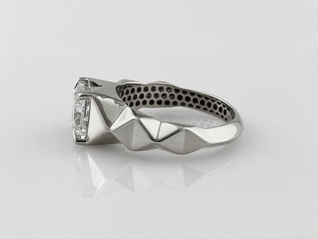 戒指 - 14 克拉 白金 -  2.01ct. tw. 鉆石 (實驗室培育) #4.3