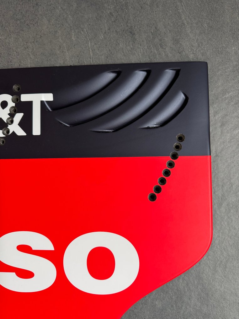 Rear wing end plate - Red Bull  - No Reserve #3.2