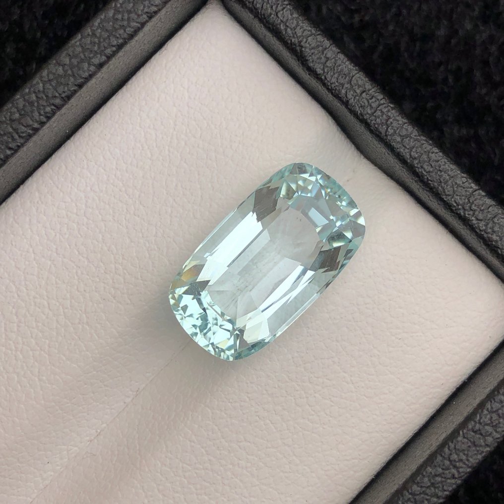 没有保留价 - 1 pcs  蓝色, 绿色 海蓝宝石  - 7.79 ct - 国际宝石研究院（IGI） #2.1