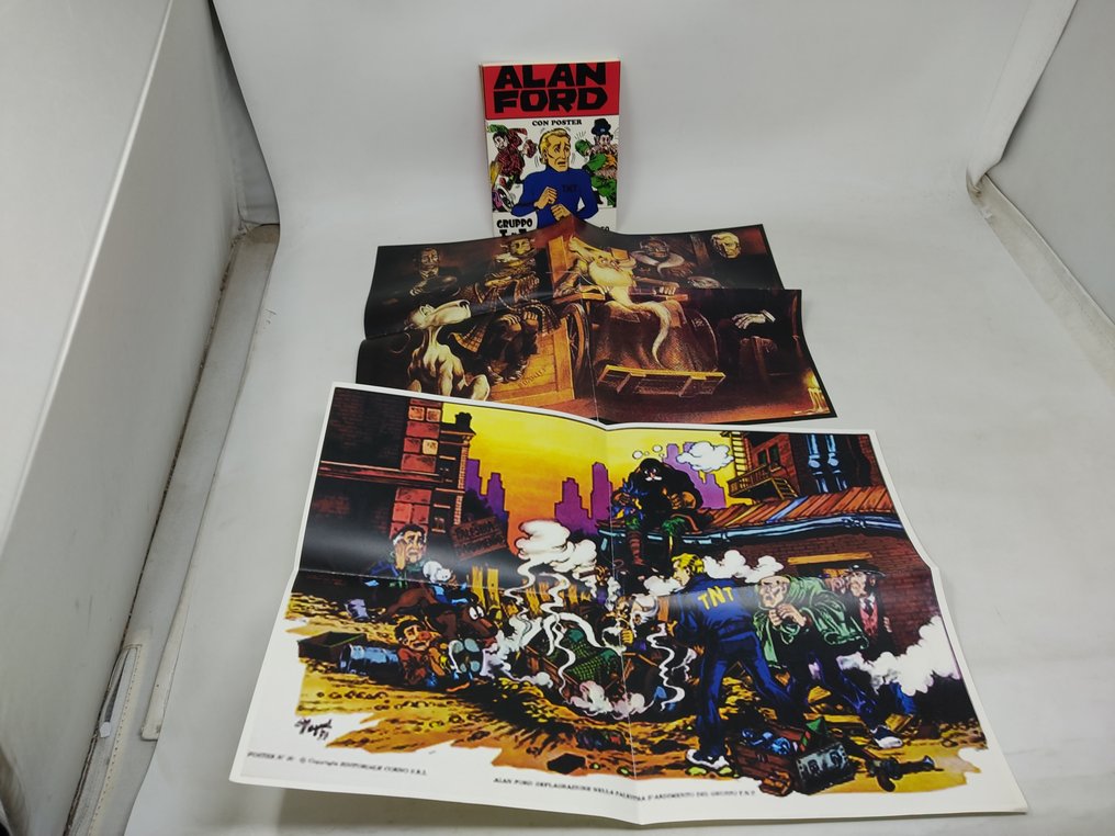 Lotto Alan ford 24x - 4x versioni n. 1 ristampe (2 con doppio poster) + I classici repubblica n. 13 + 12x Gruppo t.n.t + - 24 Fumetti - Flere udgaver #2.1