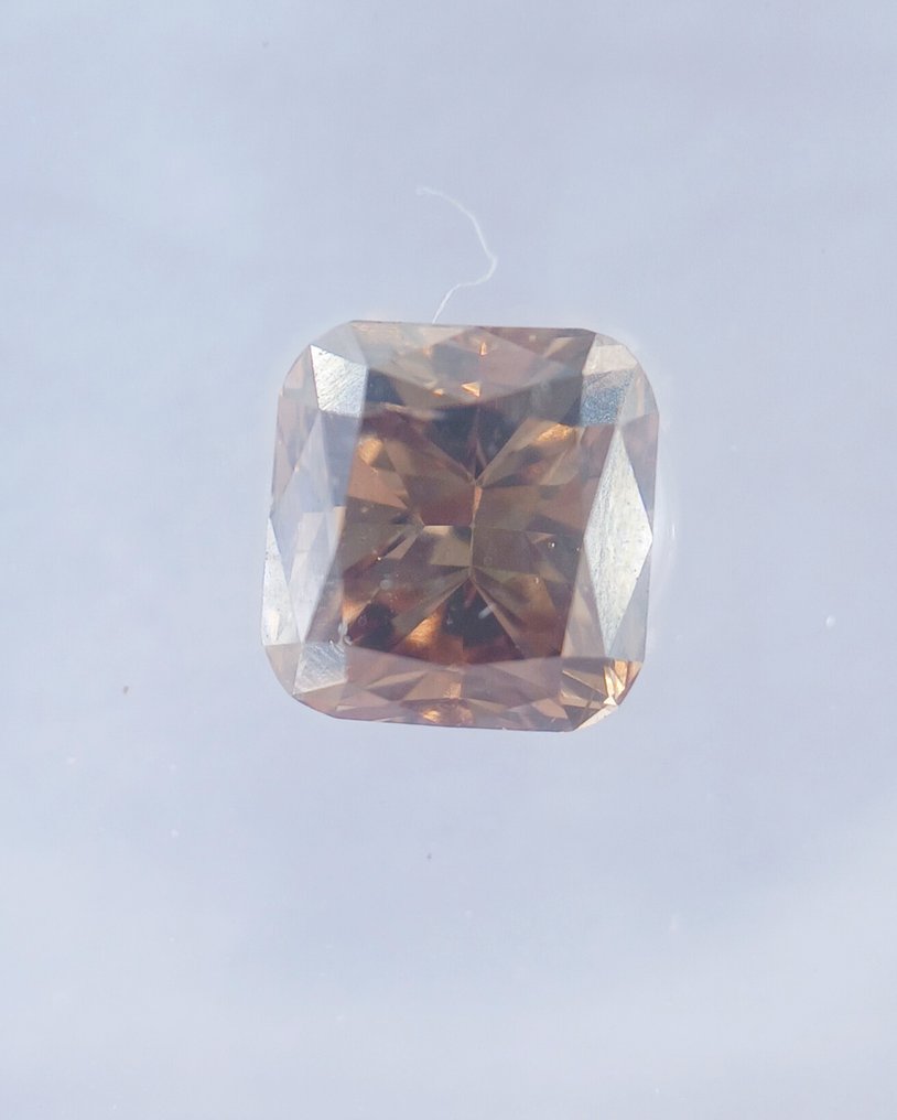 No reserve price - 1 pcs Diamond  (Natural coloured)  - 0.69 ct - Rectangle - Fancy Brown, Orange - SI1 - International Gemological Institute (IGI) #4.3