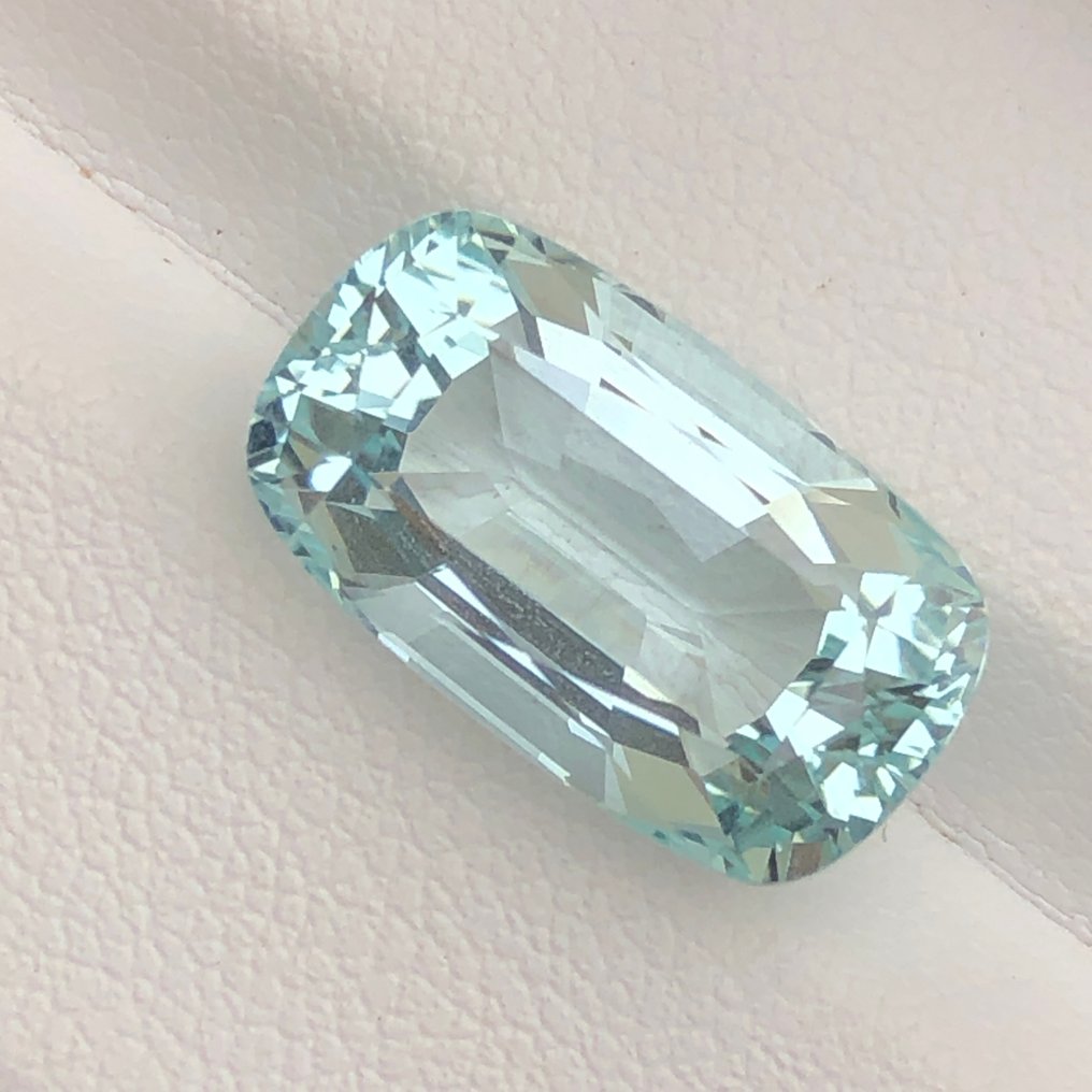 没有保留价 - 1 pcs  蓝色, 绿色 海蓝宝石  - 7.79 ct - 国际宝石研究院（IGI） #1.0