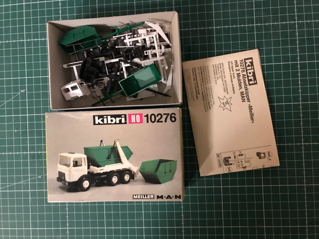 Kibri H0轨 - 8109 - 10276 - 10924 - 火车模型风景 (3) - 3套Kibri套装可见；零件散装在盒子里，贴纸存在，说明书存在。 #2.1