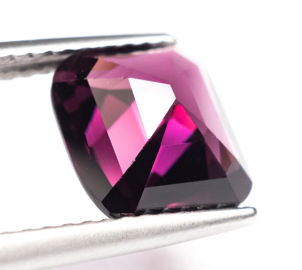 No Reserve Price Spinel  - 2.33 ct - Antwerp Laboratory for Gemstone Testing (ALGT) - Deep Purplish Pink #3.2