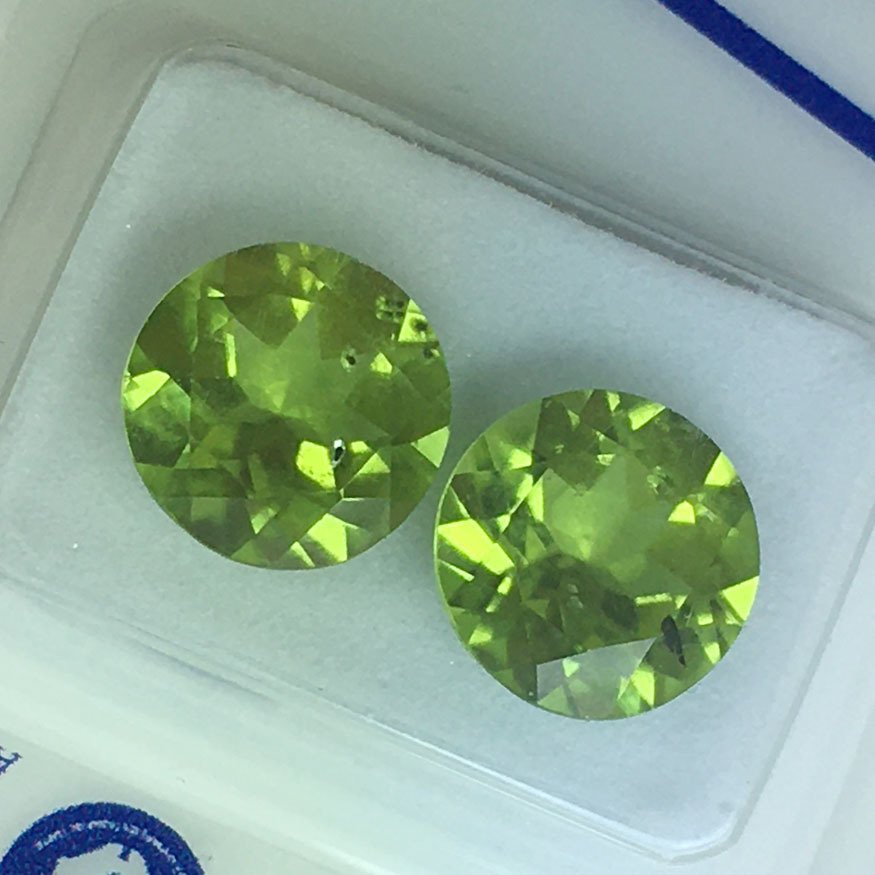 χωρίς τιμή ασφαλείας - 2 pcs Πράσινο Περίδοτο - 4.73 ct - Antwerp Laboratory for Gemstone Testing (ALGT) - Περίπου κομμένος περίδοτ #4.3