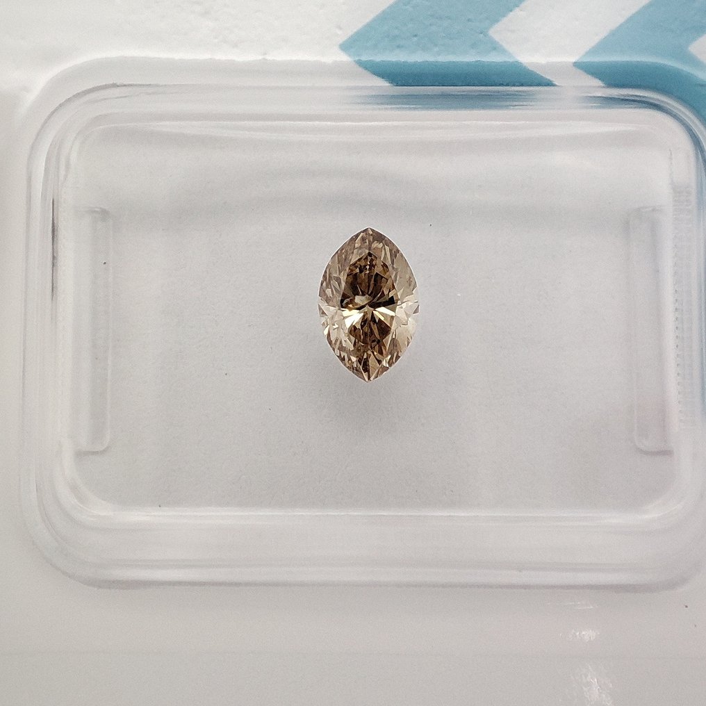 Ingen mindstepris - 1 pcs Diamant (Naturfarvet) - 0.48 ct - Marquise - Fancy Gul Brun - SI2 - International Gemological Institute (IGI) #1.0