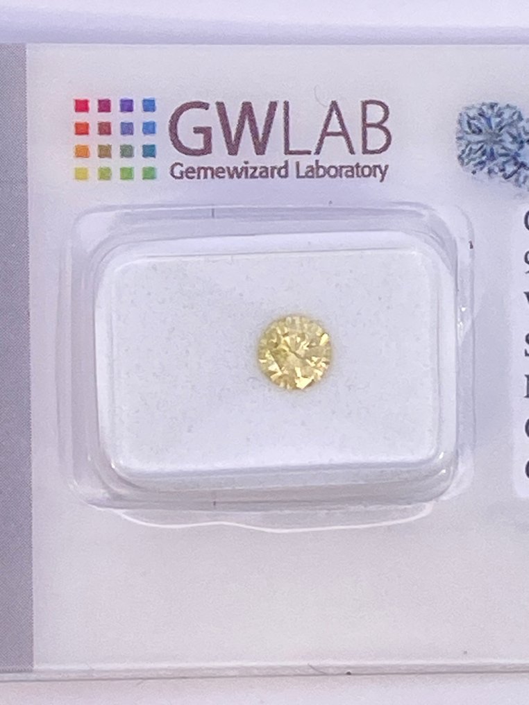 No Reserve Price - 1 pcs Diamond (Colour-treated) - 0.38 ct - Round - Fancy Greenish, Yellow - I2 - Gemewizard Gemological Laboratory (GWLab) #1.0