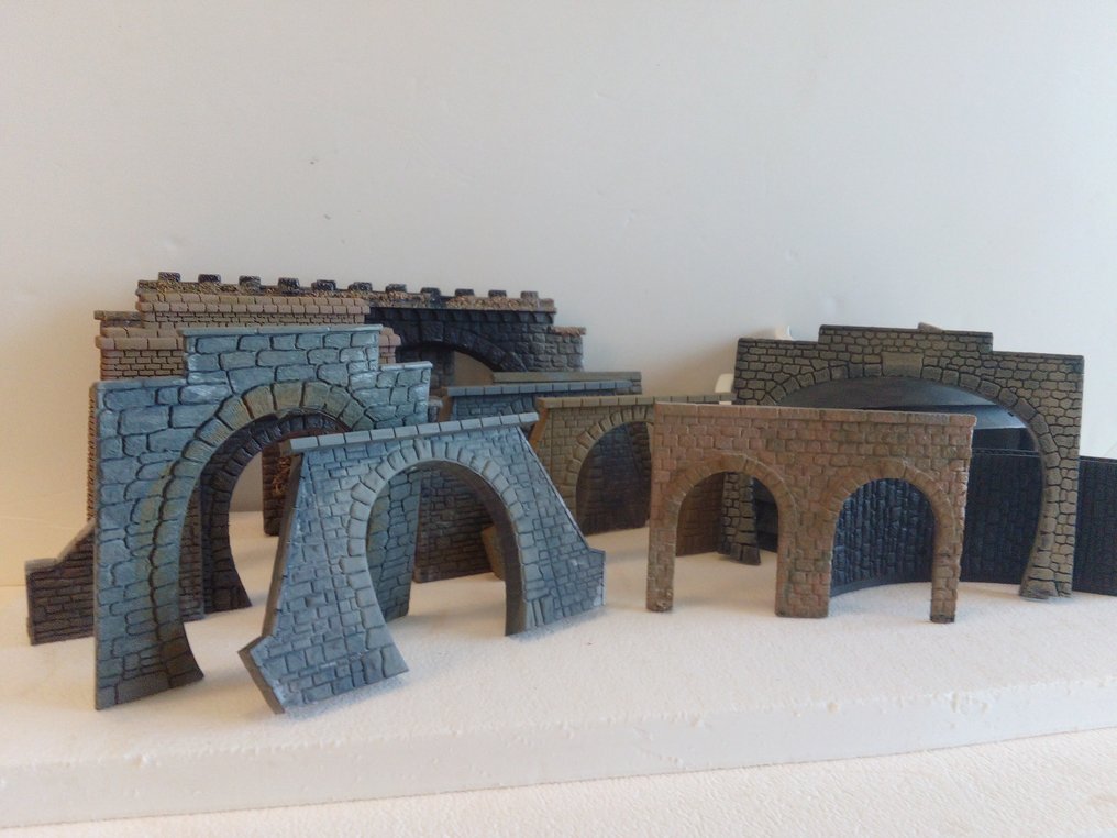 Faller, Noch H0 - Τοπίο τρένου μοντελισμού (18) - Ποικίλες πύλες τούνελ για διαμόρφωση ορεινού τοπίου. #1.0