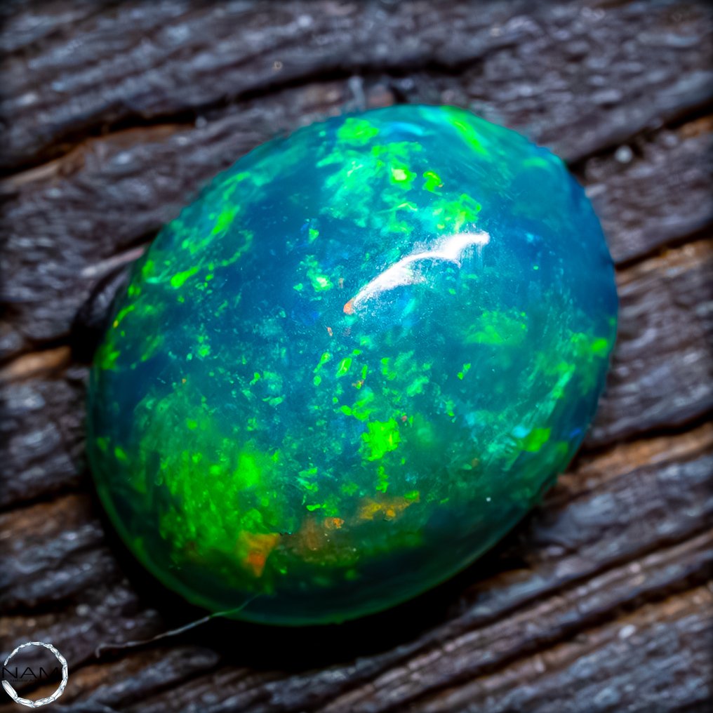 Første kvalitet AAA+++ sort opal cabochon. 1,25ct- 0.25 g #4.3