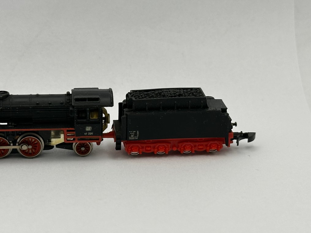 Märklin Z - 8827 - 模型火車 (1) - BR 41 220 - DB #3.2