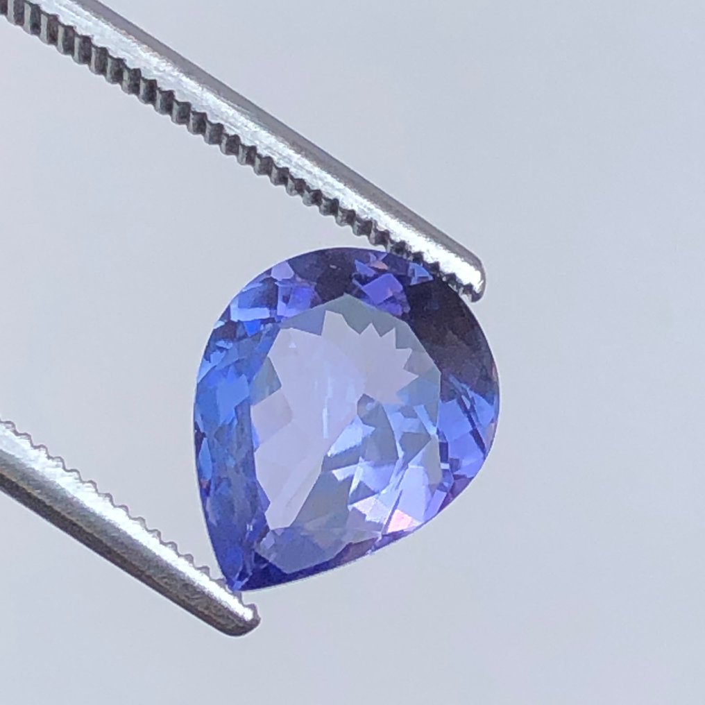 没有保留价 - 1 pcs  蓝色, 紫色, 紫罗兰色 坦桑石  - 2.22 ct - 国际宝石研究院（IGI） #1.0
