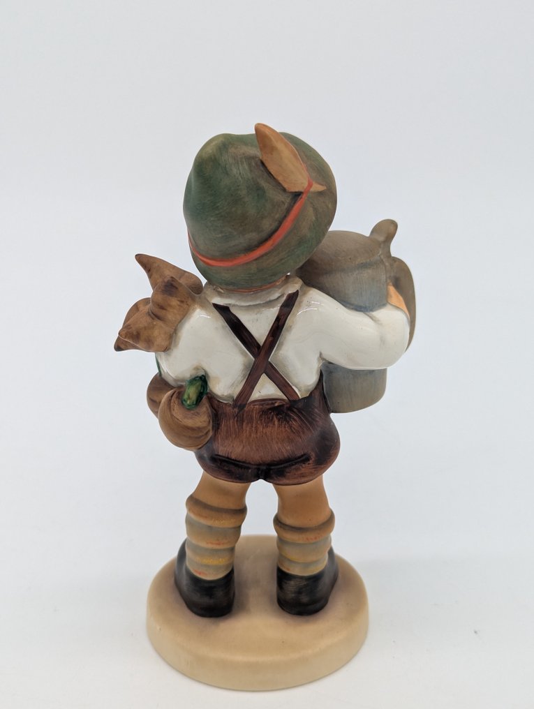 Goebel - Figure - M. I. Hummel – „Brotzeit / Snack Time“ - TMK7 - Porcelain #3.2