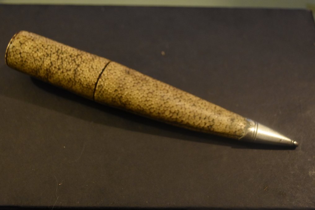 Knife rest - Galucha or skate #1.0