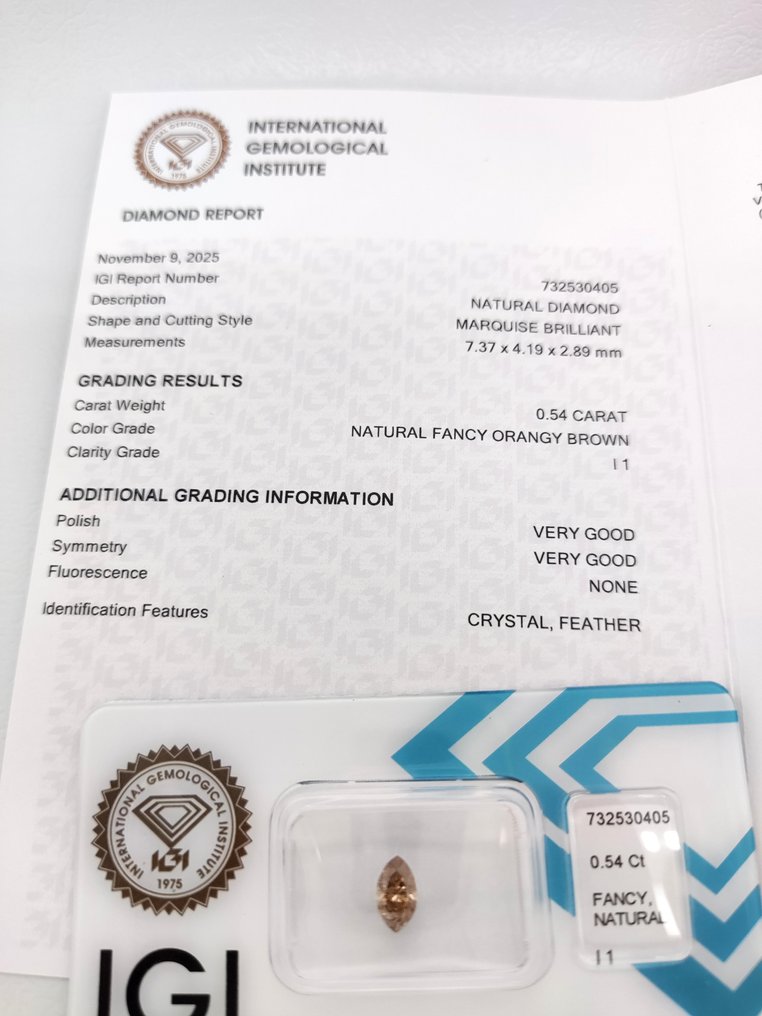 χωρίς τιμή ασφαλείας - 1 pcs Διαμάντι  (Φυσικού χρώματος)  - 0.54 ct - Μαρκησία - Fancy Απαλό πορτοκαλί Καφέ - I1 - International Gemological Institute (IGI) #3.2