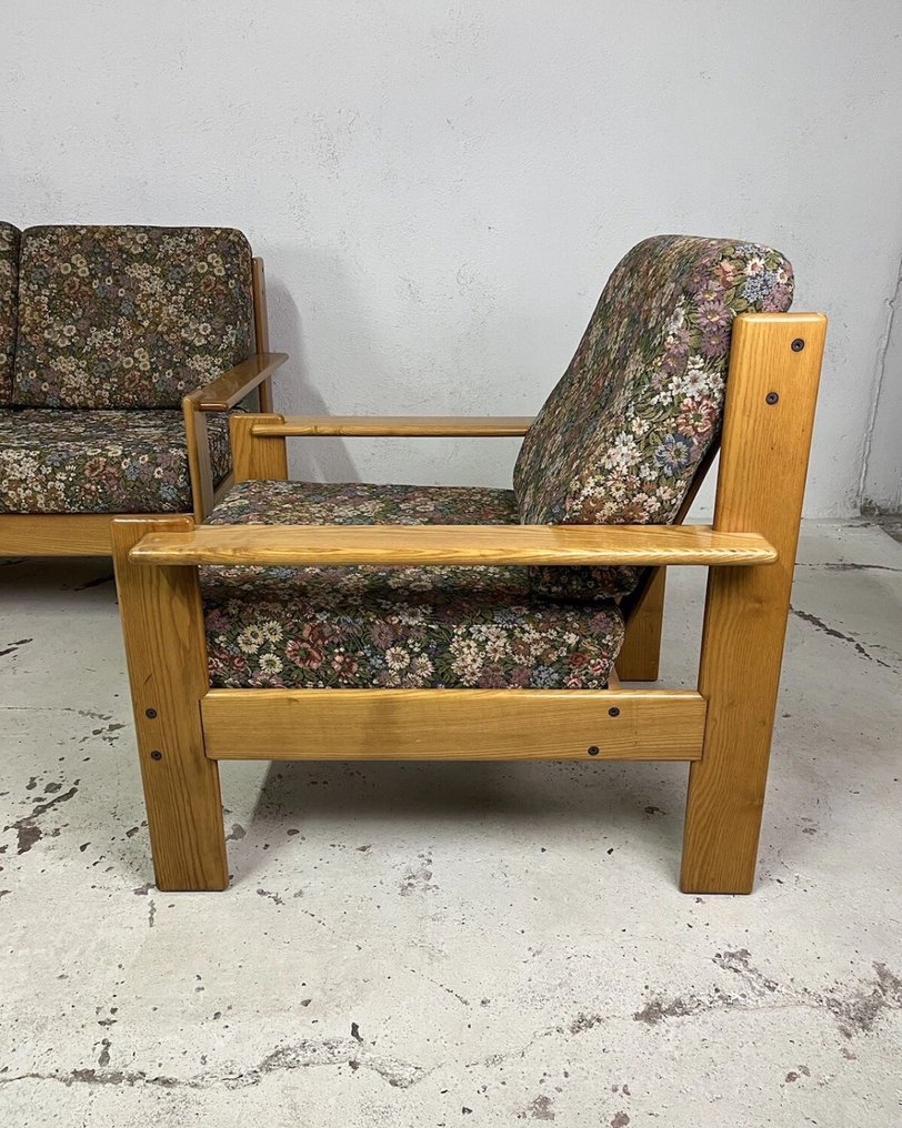 Armchair - Wood, Textile - Set of a two-seater sofa and two armchairs with a wooden structure. #1.0