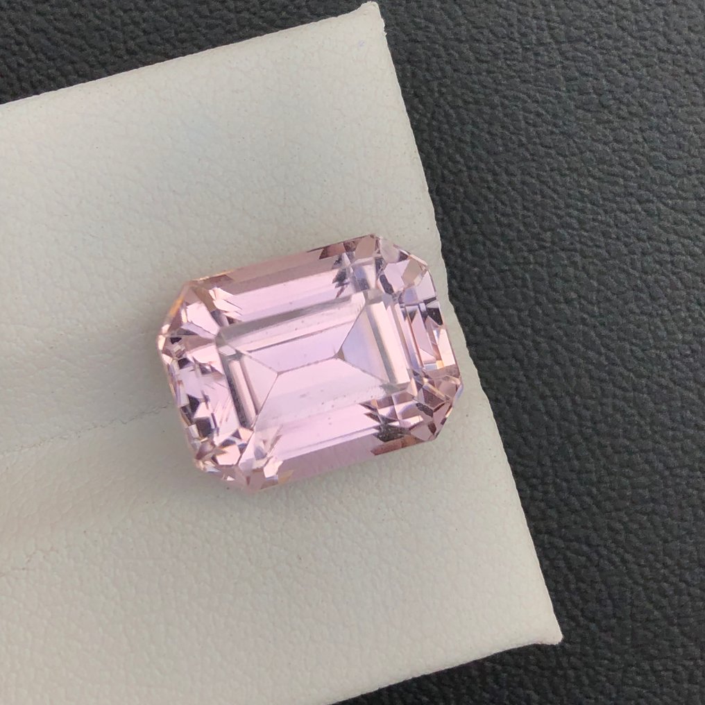 χωρίς τιμή ασφαλείας - 1 pcs  Ροζ Κουνζίτης  - 13.98 ct - International Gemological Institute (IGI) #2.1