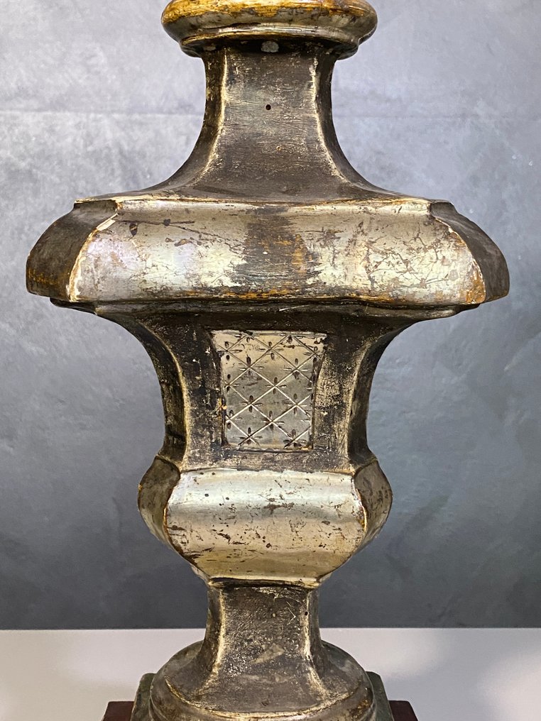 Lysestake - Tre - Antikk torchiere - opphøyd #4.3