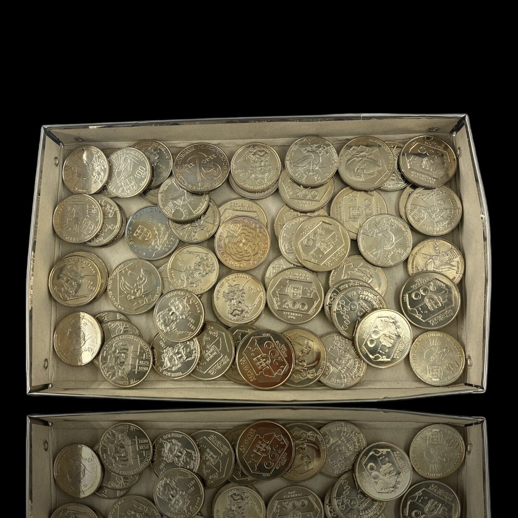 Portugal. Lote de 56 Moedas de 100 e 200 Escudos comemorativas (Inclui Descobrimentos Portugueses) Várias datas  (No Reserve Price) #1.0