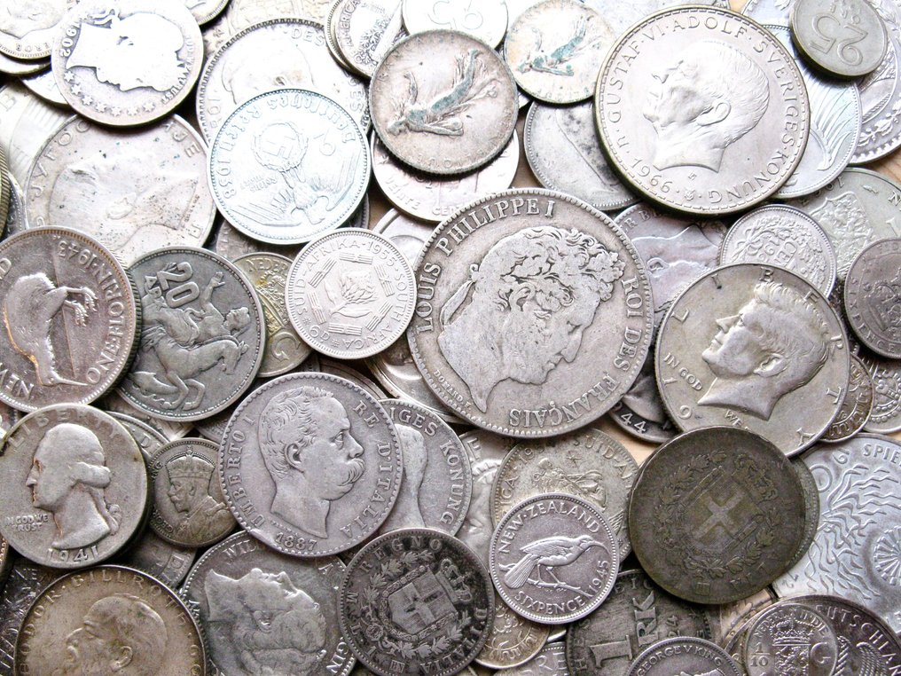 World. 1 kilo SILVER World coins 1837-1989 Unsorted #2.1