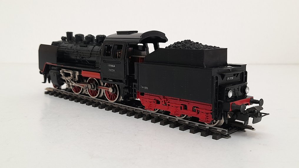 Märklin H0 - FM 800 - Locomotiva a vapor com vagão de carvão (1) - BR 24 - DB #3.2