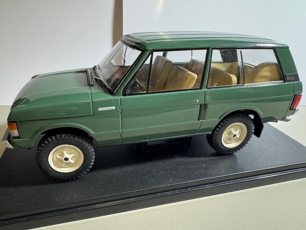 1:24 - Coche a escala - RANGE ROVER 1972 #2.1