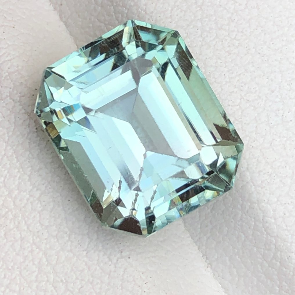 没有保留价 - 1 pcs  绿色, 蓝色 海蓝宝石  - 10.85 ct - 国际宝石研究院（IGI） #4.3