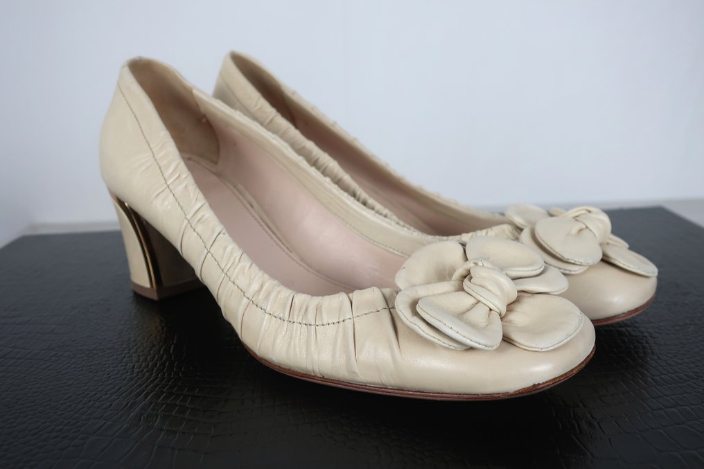 Prada - Αντλίες - Mέγεθος: EU 37.5 #3.2