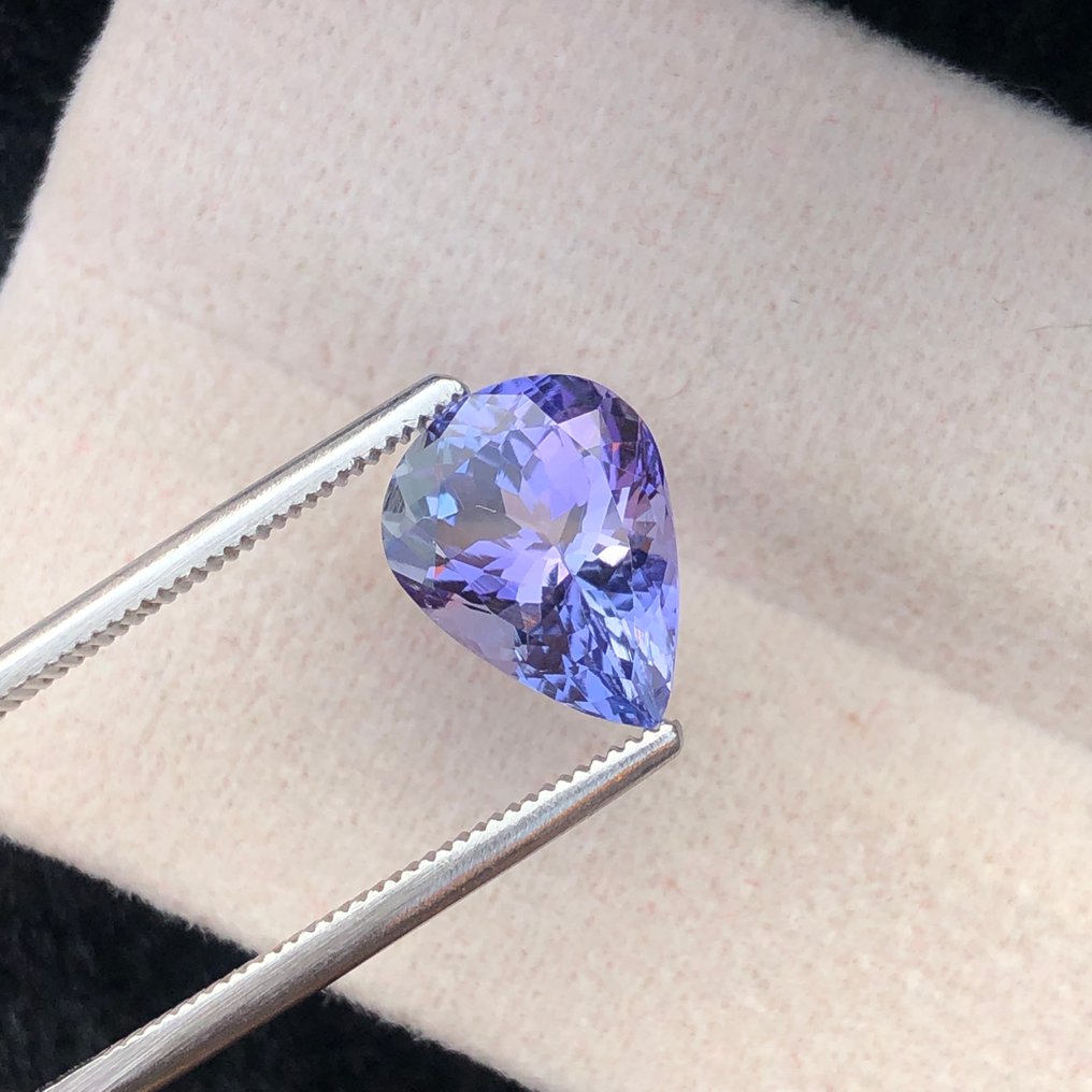 没有保留价 - 1 pcs  蓝色, 紫罗兰色 坦桑石  - 2.76 ct - 国际宝石研究院（IGI） #3.2