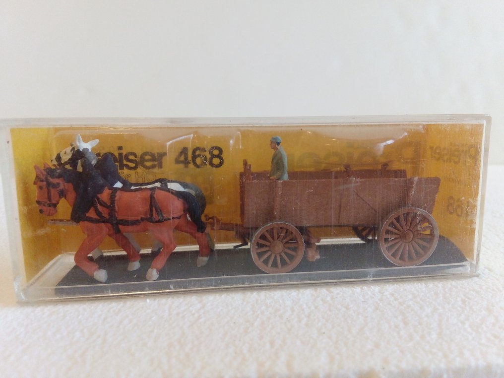 Preiser H0 - Model train scenery (6) - Various loading carts and carriages with draft horses for city and countryside #4.3
