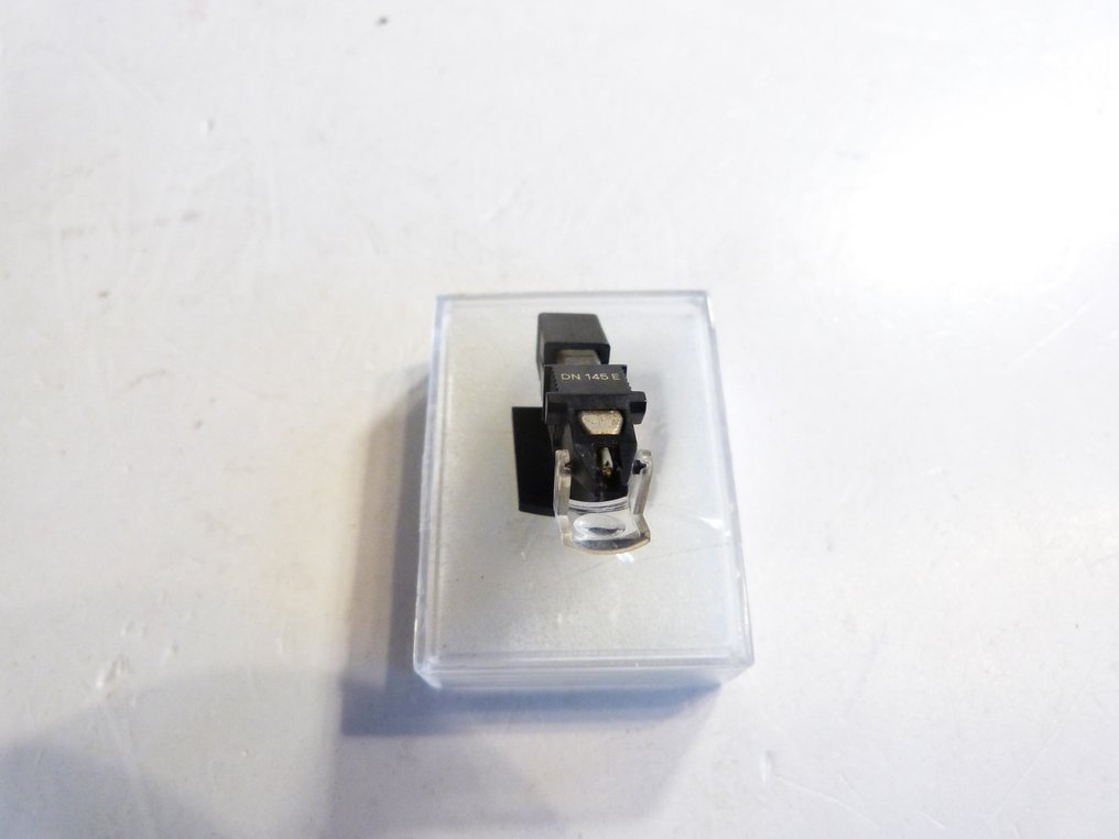 Ortofon, Dual - ULM 45 E turntable with Ortofon Dual pickup cartridge DN 145 E High End High Fidelity Turntable cartridge with stylus #3.2