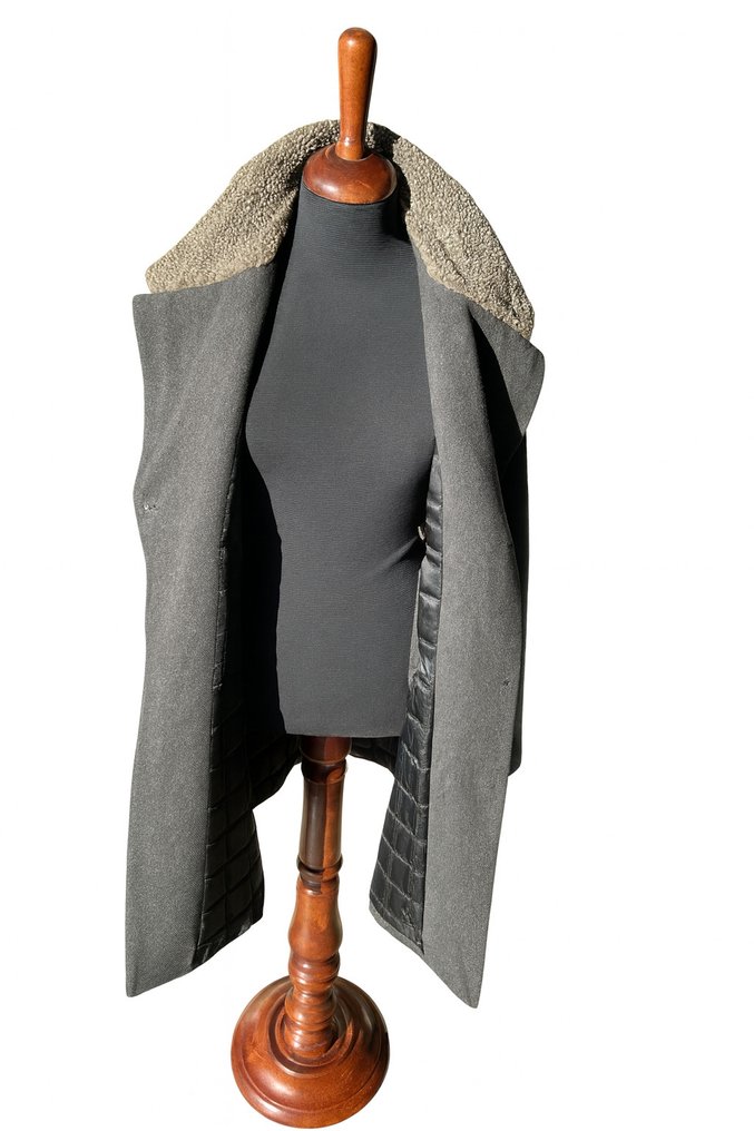 J&ANS Dolce & Gabbana - Coat #4.3