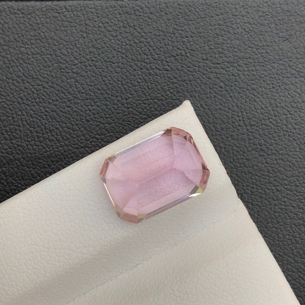 χωρίς τιμή ασφαλείας - 1 pcs  Ροζ Κουνζίτης  - 9.32 ct - International Gemological Institute (IGI) #1.0