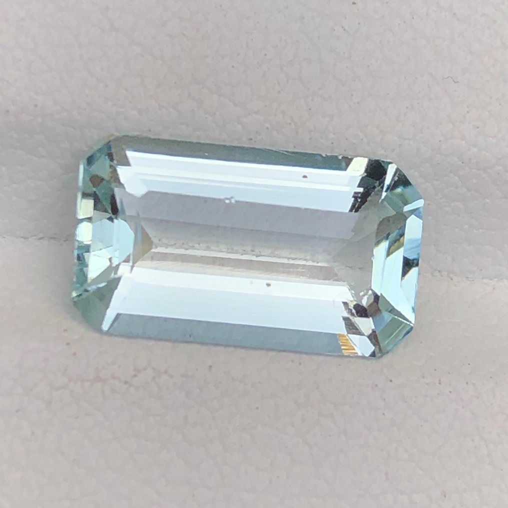 Nincs minimálár - 1 pcs Zöld, Kék Akvamarin - 3.31 ct - Nemzetközi Gemmológiai Intézet (IGI) #1.0