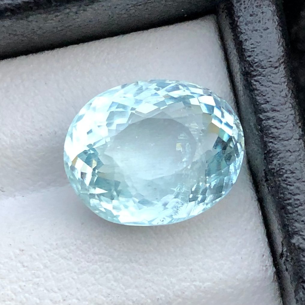 Nincs minimálár - 1 pcs Kék Akvamarin - 5.98 ct - Nemzetközi Gemmológiai Intézet (IGI) #1.0