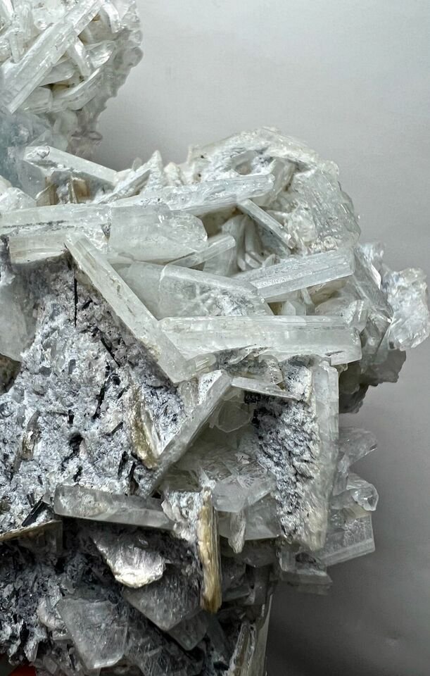 Terminated Aquamarine & Alkali Beryl Crystals on matrix - Height: 52 mm - Width: 54 mm- 260 g #4.3